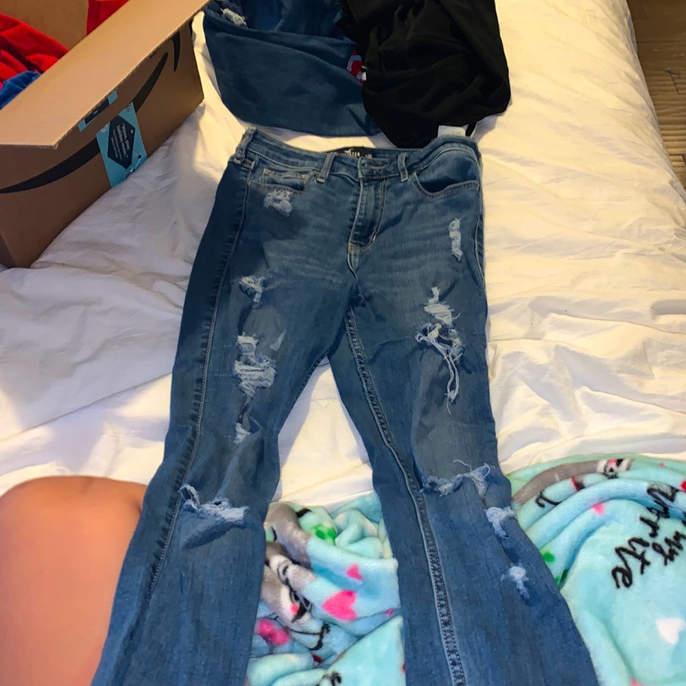 Ripped skinny jeans